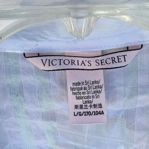 White Victoria's Secret button-up shirt with iridescent stripes. New with Tags - Picture 4 of 6